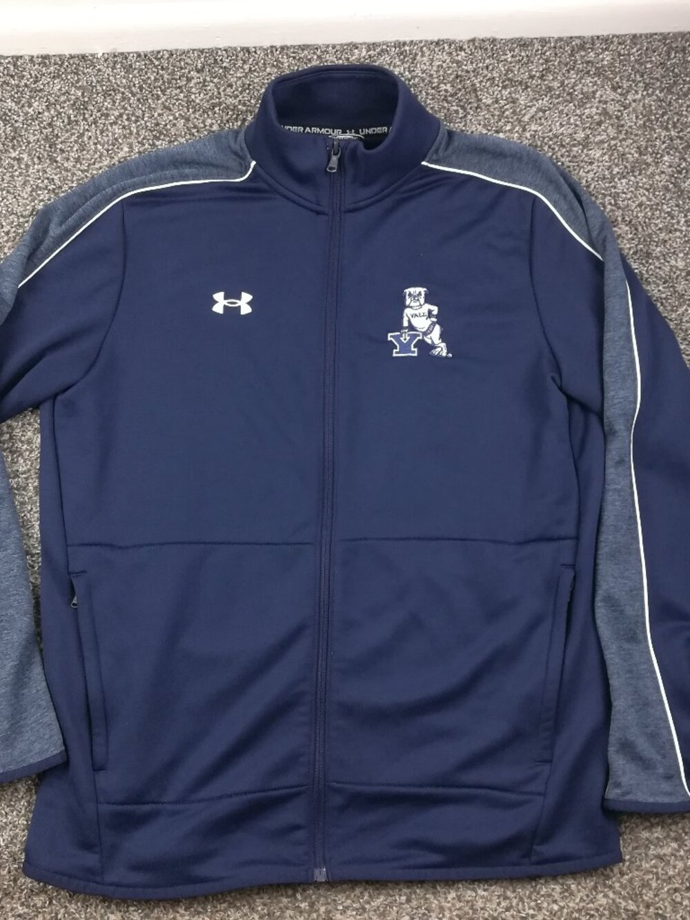 2025 Yale Bulldogs Jacket Under Armour Command 2.0 Warm Up Mens Medium